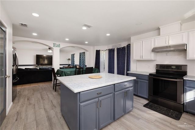 2301 Hannah Drive, Edinburg, TX 78542