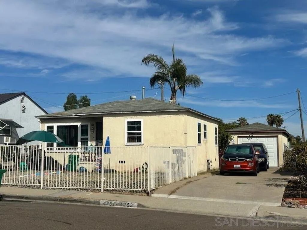 4251-53 Pepper Dr, San Diego, CA 92105