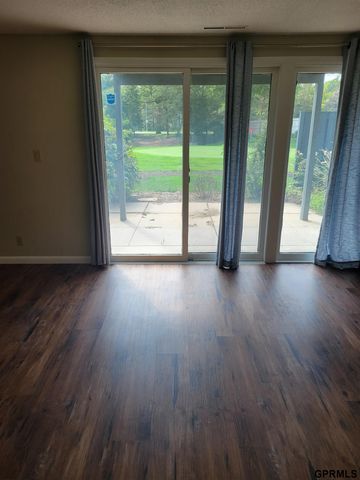 7101 SOUTH Street UNIT 5, Lincoln, NE 68506