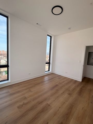 1320 S Ashland Avenue 201, Chicago, IL 60608