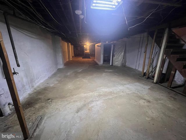 6734 CASTOR AVE, Philadelphia, PA 19149