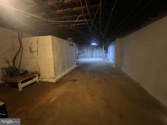 6734 CASTOR AVE, Philadelphia, PA 19149