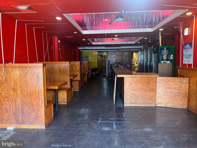 6734 CASTOR AVE, Philadelphia, PA 19149