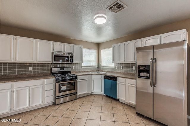 12233 IVERSON Court, El Paso, TX 79928