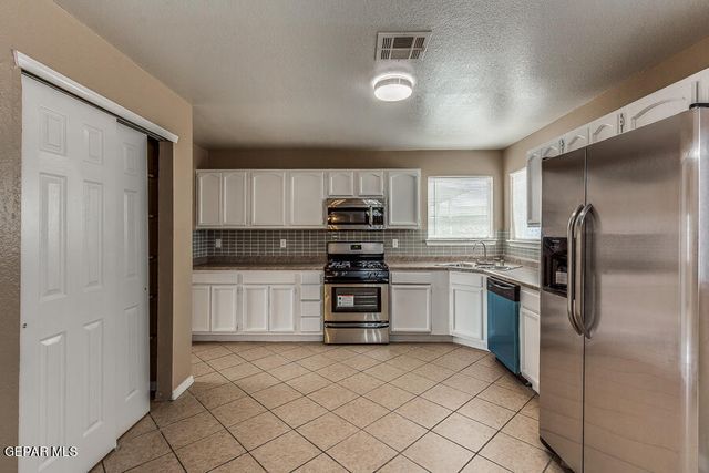 12233 IVERSON Court, El Paso, TX 79928