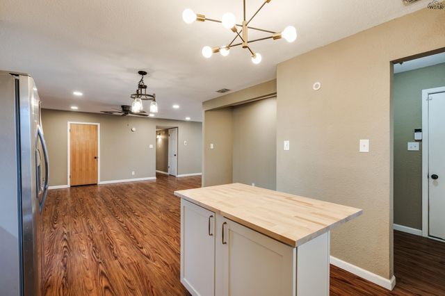 1902 EDEN LANE, Wichita Falls, TX 76306