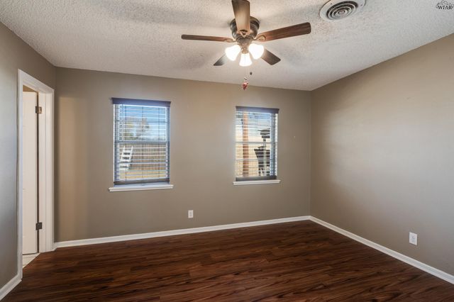 1902 EDEN LANE, Wichita Falls, TX 76306