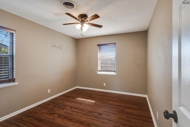 1902 EDEN LANE, Wichita Falls, TX 76306