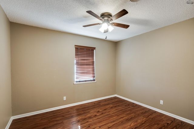 1902 EDEN LANE, Wichita Falls, TX 76306