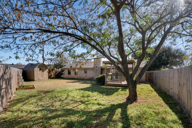 1902 EDEN LANE, Wichita Falls, TX 76306