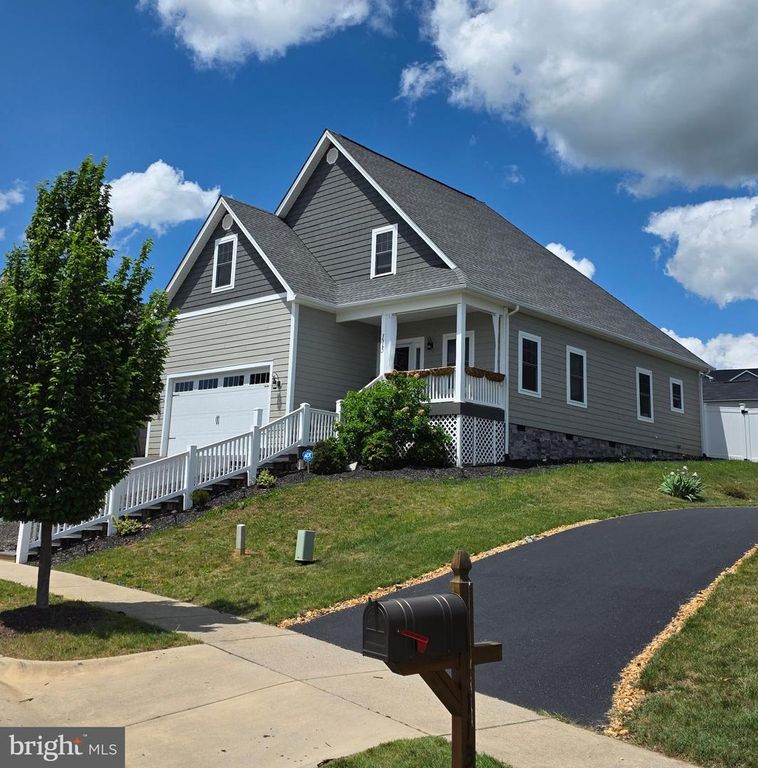 115 BEAUREGARD DR, Staunton, VA 24401