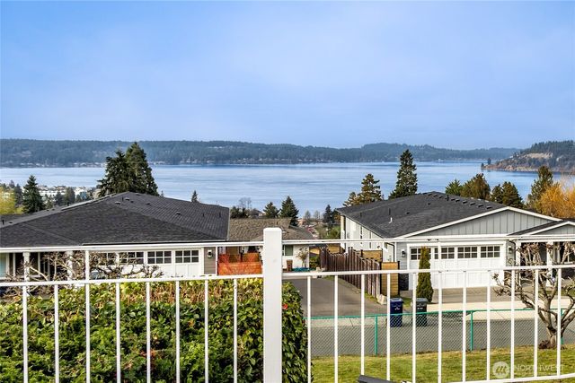 1510 Ventura Drive, Tacoma, WA 98465