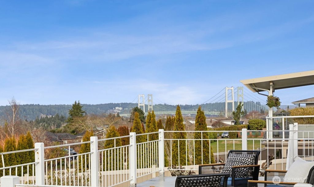 1510 Ventura Drive, Tacoma, WA 98465