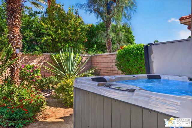92 Clavel Court, Palm Desert, CA 92260