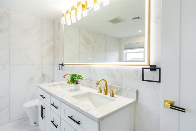 57 Garrison Ave 2A, Somerville, MA 02144