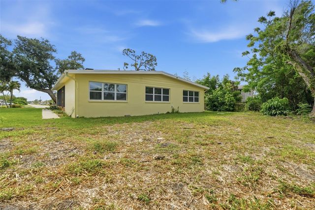 3593 BROOKLYN AVENUE, Port Charlotte, FL 33952