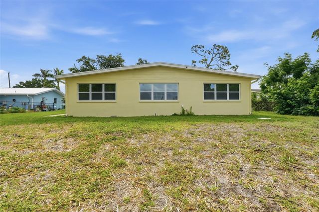 3593 BROOKLYN AVENUE, Port Charlotte, FL 33952