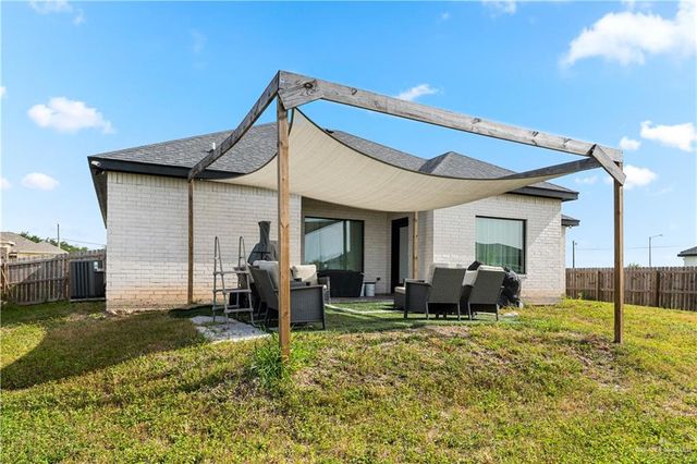 808 Juan Seguin Street, Weslaco, TX 78599