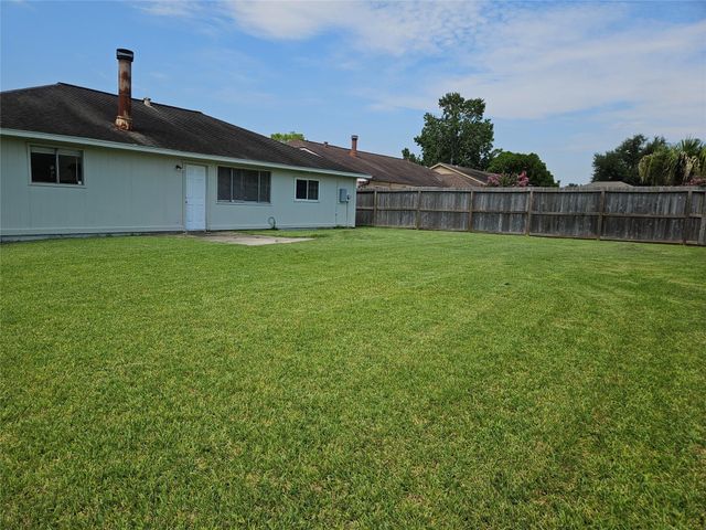 2187 Pilgrims Bend Drive, Friendswood, TX 77546