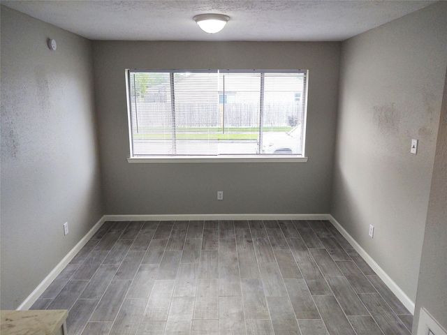 2187 Pilgrims Bend Drive, Friendswood, TX 77546