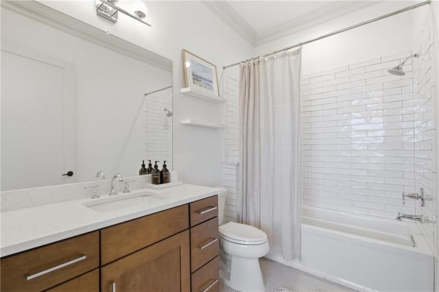 220 Vickery Falls Drive, Roswell, GA 30075