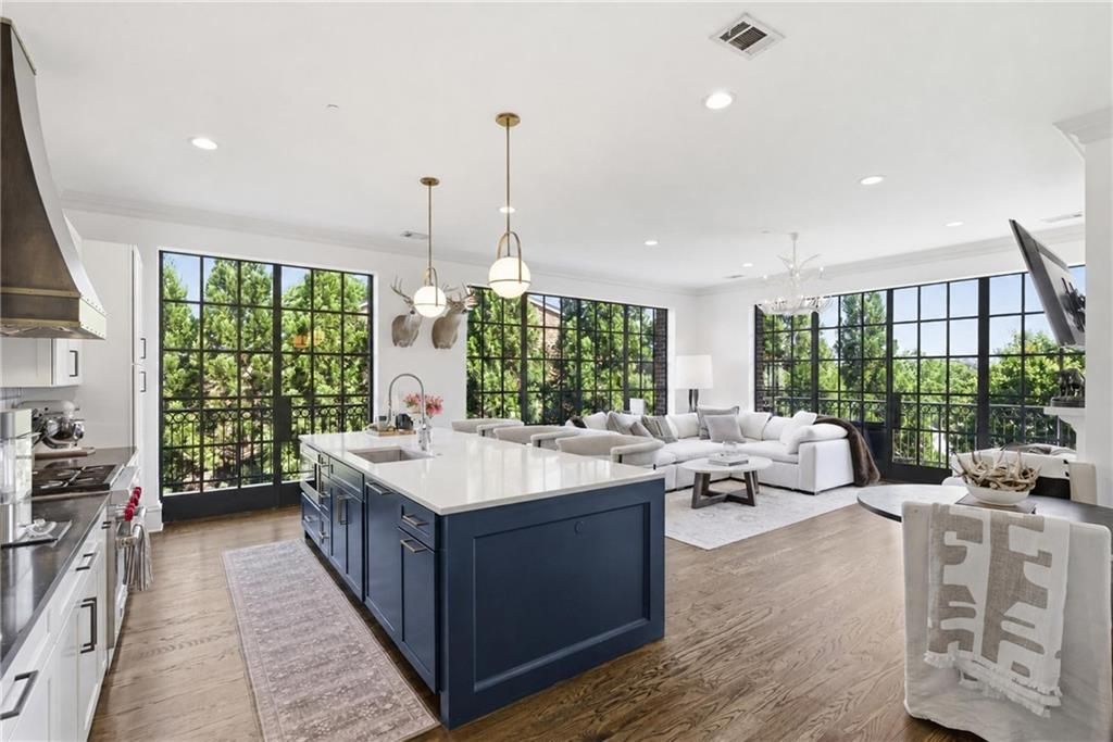 220 Vickery Falls Drive, Roswell, GA 30075