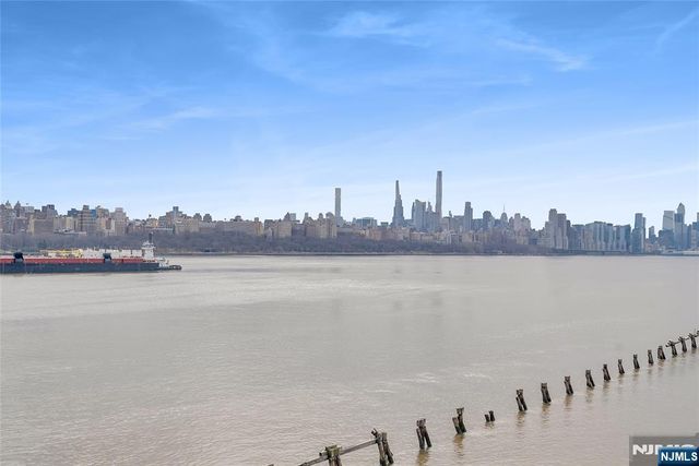 314 The Promenade, Edgewater, NJ 07020