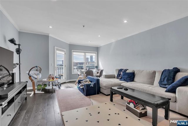 314 The Promenade, Edgewater, NJ 07020