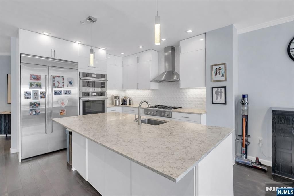 314 The Promenade, Edgewater, NJ 07020