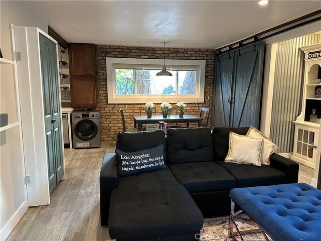 4255 W 5th 101, Los Angeles, CA 90020