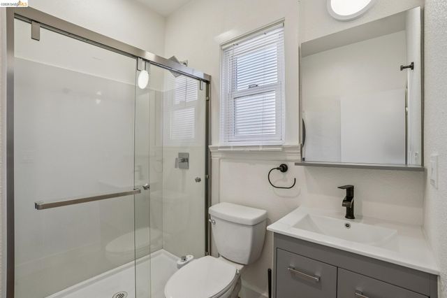 4722-4726 Shattuck Ave, Oakland, CA 94609