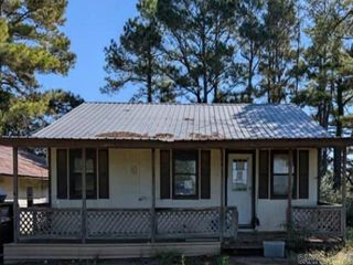 2015 Dismukes Street, Lonoke, AR 72086