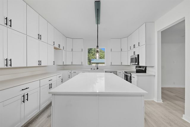 605 N Main Street, Winnsboro, TX 75494