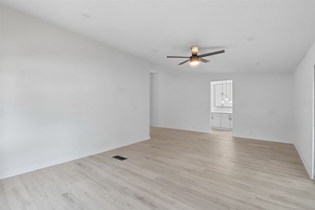 605 N Main Street, Winnsboro, TX 75494