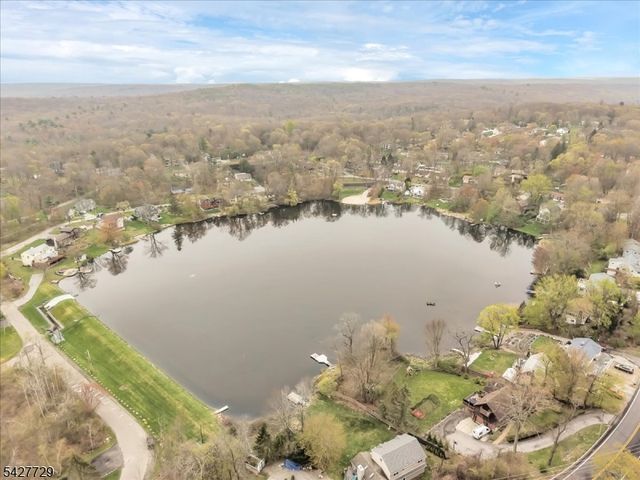 109 Grandview Rd, Vernon Twp., NJ 07422