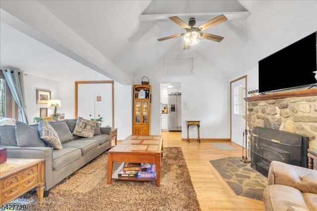 109 Grandview Rd, Vernon Twp., NJ 07422