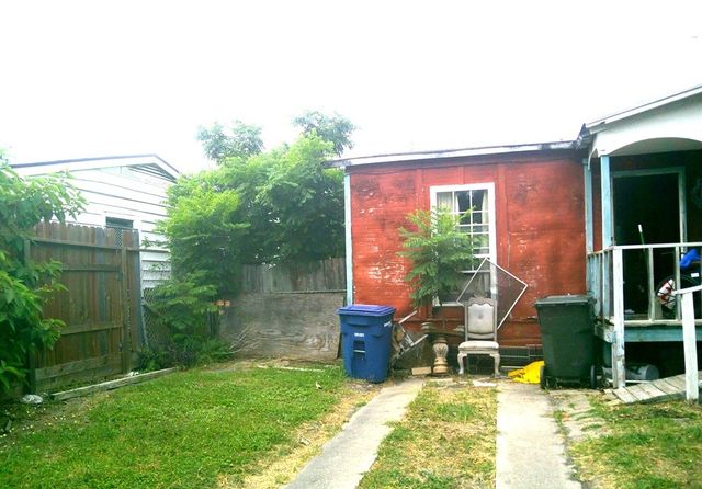 1714 Tarlton St, Corpus Christi, TX 78415