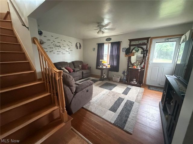 5289 Smith Road, Brook Park, OH 44142