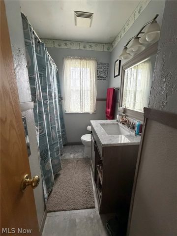 5289 Smith Road, Brook Park, OH 44142