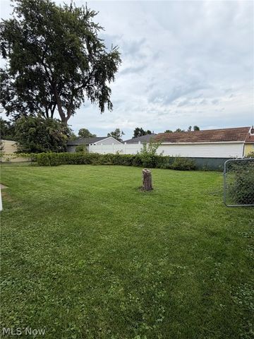 5289 Smith Road, Brook Park, OH 44142