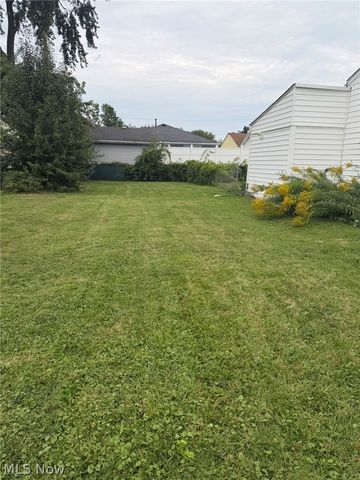 5289 Smith Road, Brook Park, OH 44142