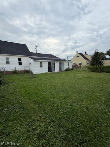 5289 Smith Road, Brook Park, OH 44142