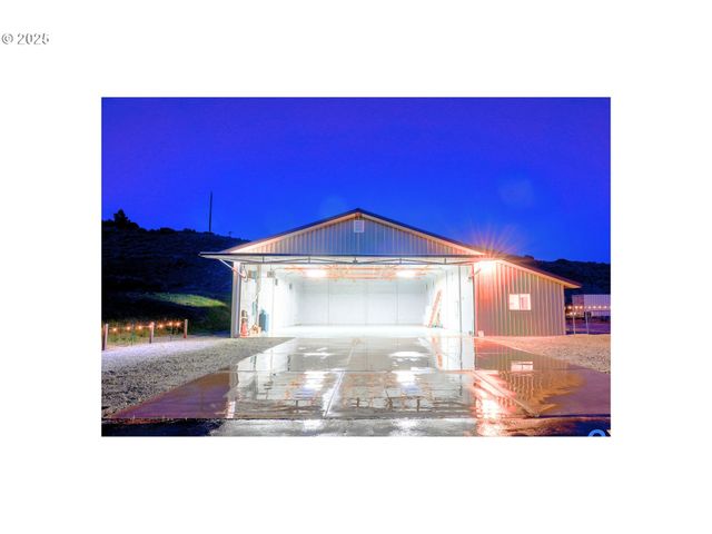 675 Peach Rd, Waterville, WA 98858