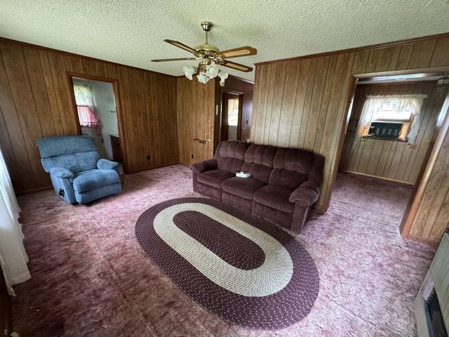 2168 Jefferson Rd, Smithville, TN 37166