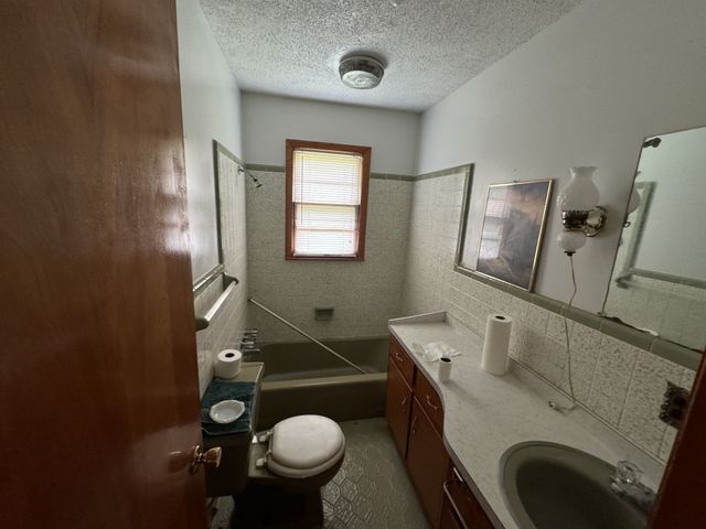 2168 Jefferson Rd, Smithville, TN 37166