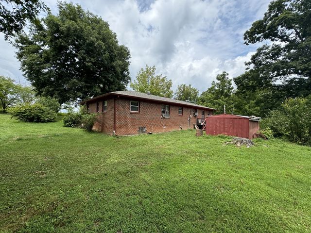 2168 Jefferson Rd, Smithville, TN 37166