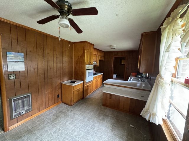 2168 Jefferson Rd, Smithville, TN 37166