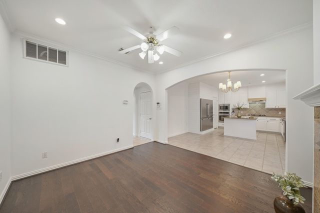 6115 Windwater Pointe, Houston, TX 77036