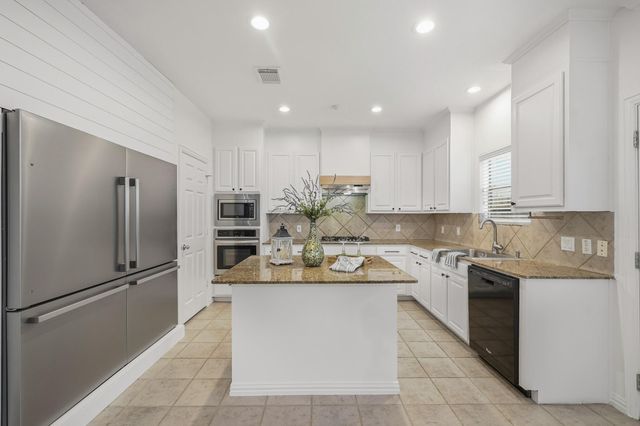 6115 Windwater Pointe, Houston, TX 77036