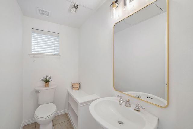 6115 Windwater Pointe, Houston, TX 77036